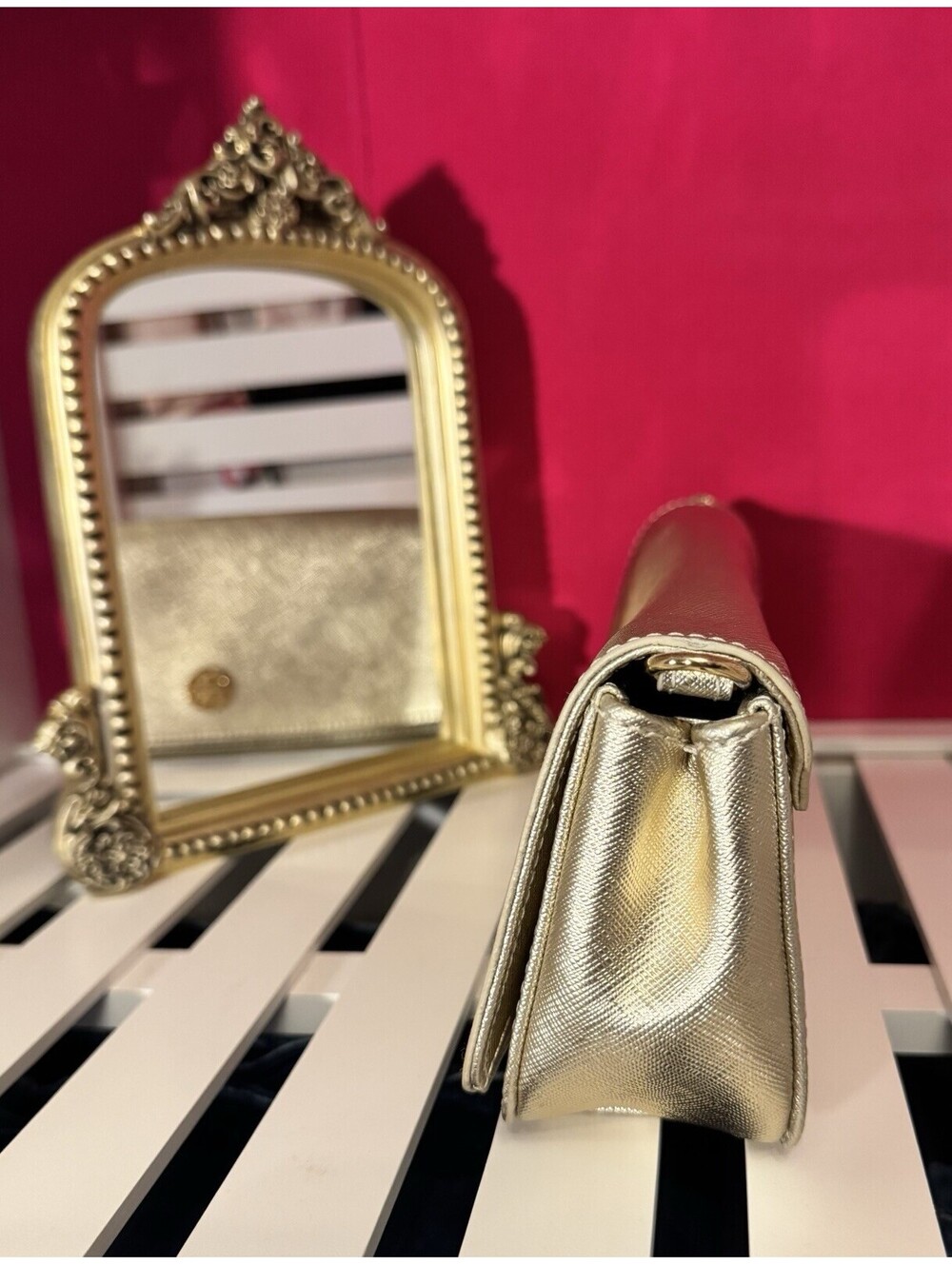 Tory Burch Gold Clutch Chain Strap Detachable Logo Accent - Picture 5 of 7